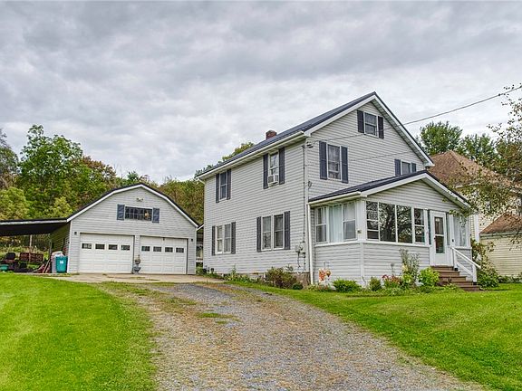 2nd image of 42 Grant St