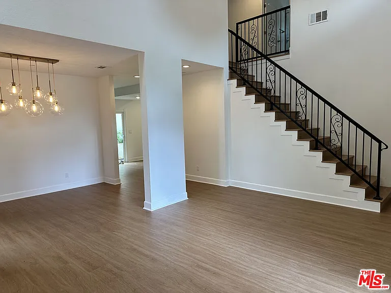 3528 Mesquite St — Photo 4