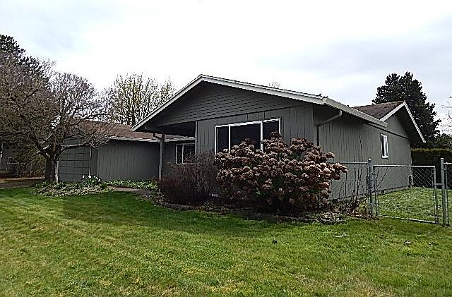 1st image of 14905 SE 1st St