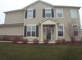 2120 Gallant Fox Cir, Montgomery, IL 60538