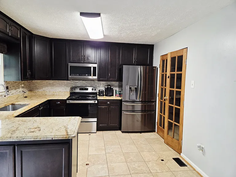 11803 Maren Ct — Photo 1