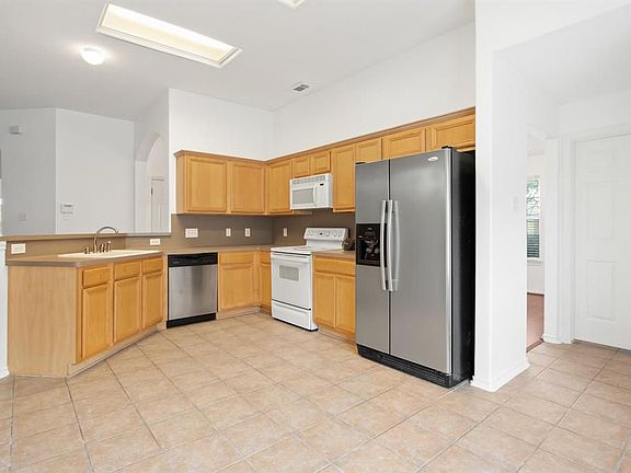 5th image of 4112 Merlet Dr
