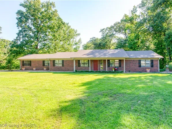 3001 Coral Cir, Alma, AR 72921
