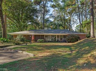 558 Spring Lake Cir, Shreveport, LA 71106