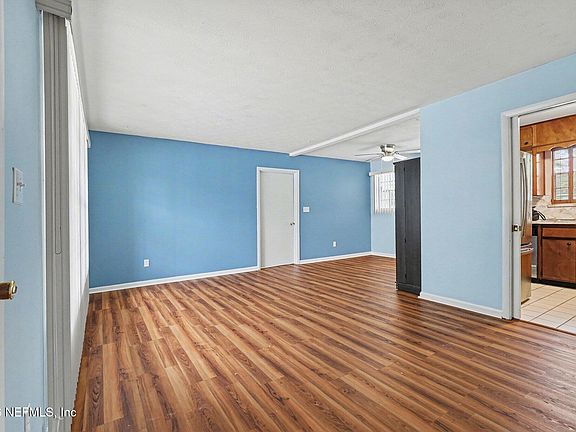 4th image of 1028 LEGAY Avenue