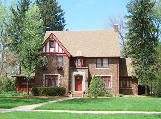 1806 Cedar Hill Dr, Royal Oak, MI 48067