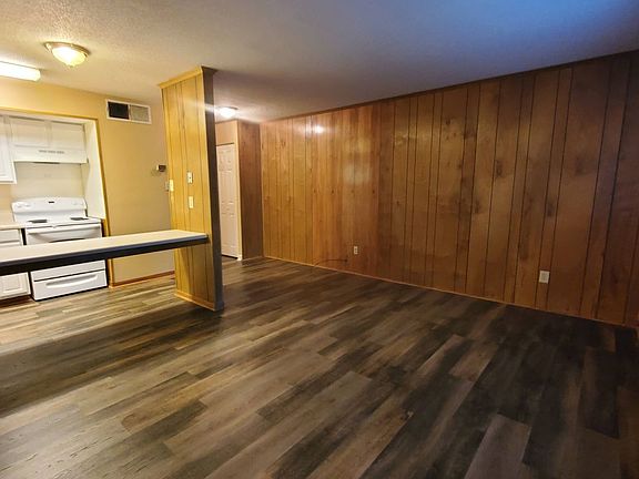 2nd image of 301 E Ann St Unit B1