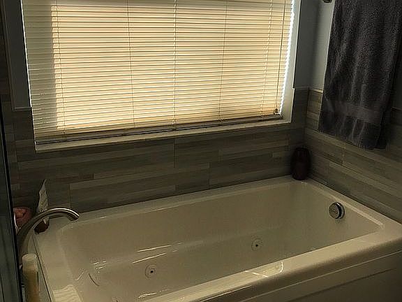 Renovated bathrm: power tub