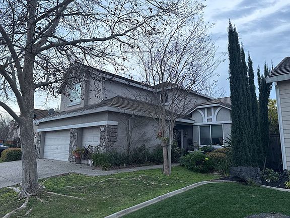 3rd image of 9656 Richlyn Way