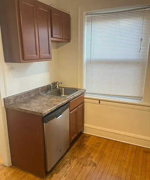 720A Hinman Ave #3N — Photo 2