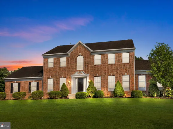 13 Victoria Dr, Woolwich Township, NJ 08085