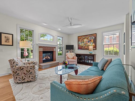 3rd image of 507 Linden Ct