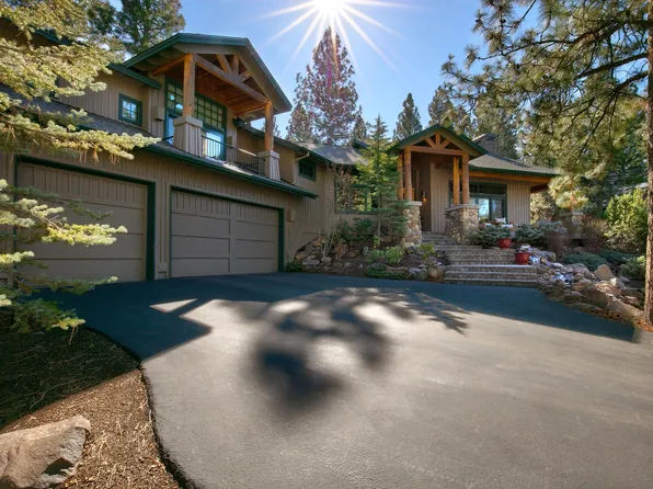 2563 Champion Cir, Bend, OR 97703