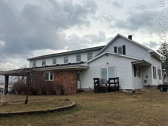 3rd image of 1920 Lakeside Rd