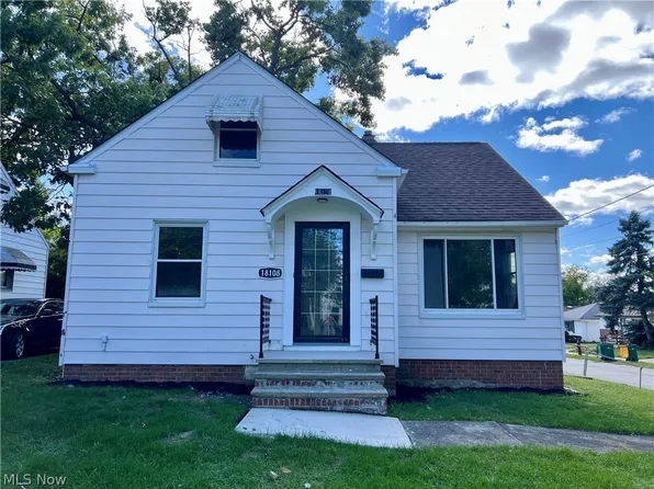 18108 McCracken Rd, Maple Heights, OH 44137