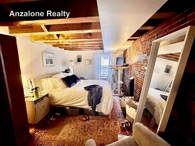 102 Commercial St #5 — Photo 11