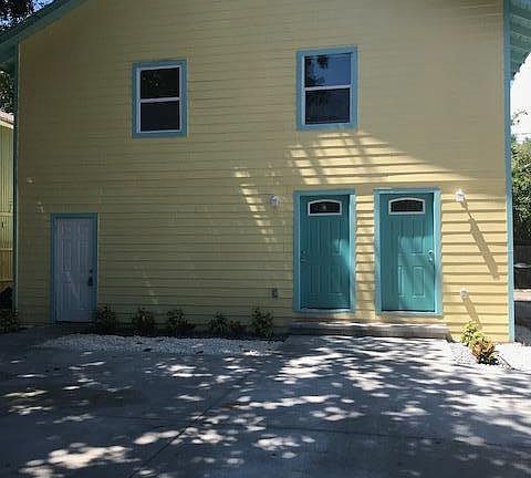 2nd image of 752 Jasmine Terrace S