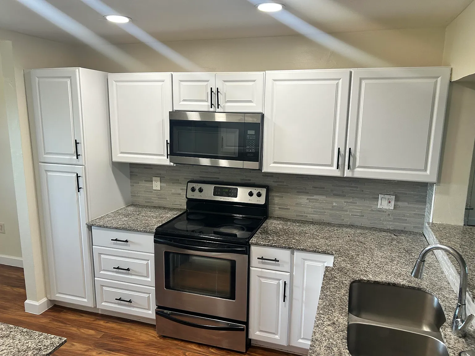 2 bed, 2.0 bath, 1390 sqft, $2,200 — Photo 3