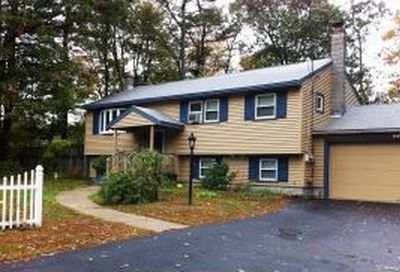 186 Lakeside Dr, Manchester, NH, 03104