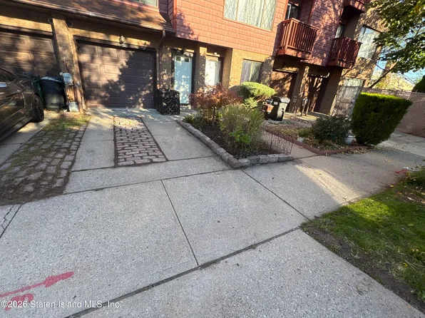 405 Maryland Ave, Staten Island, NY 10305