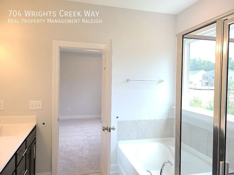 704 Wrights Creek Way — Photo 9