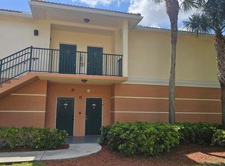 1111 Myrtlewood Cir E, Palm Beach Gardens, FL 33418
