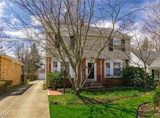 1050 Renfield Rd, Cleveland Heights, OH 44121