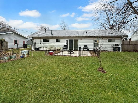 2nd image of 710 W Charles St