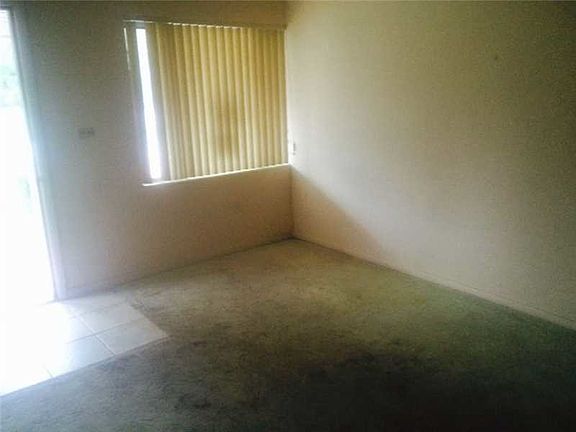 4th image of 15931 NW 17th Pl