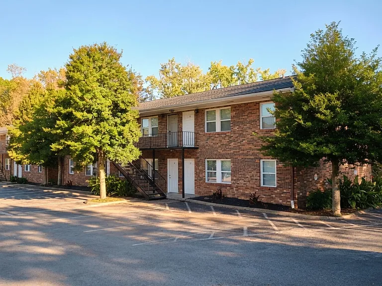 609 E Inskip Dr #10 — Photo 4