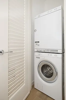 Rented by Nest Seekers International | media 12