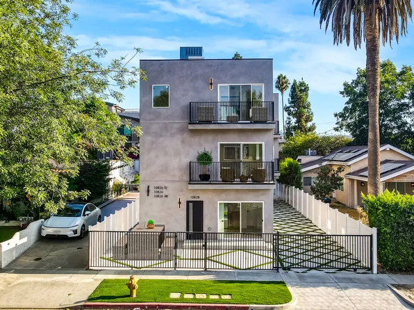 10826 1/4 Hesby St, North Hollywood, CA 91601