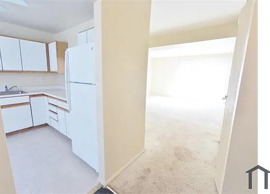 1770 Chesaco Ave — Photo 5