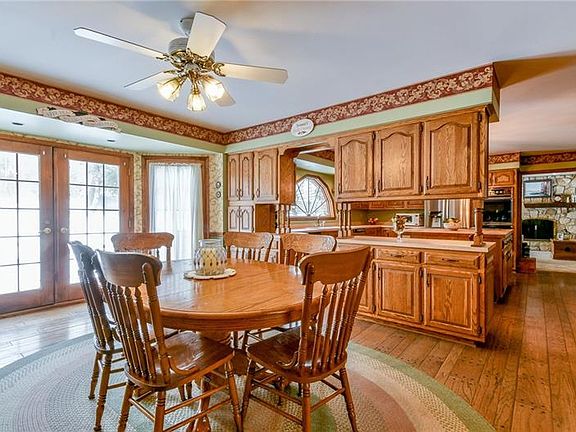 5th image of 3112 Deerfield Ct