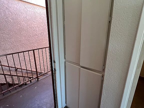 3rd image of 4031 W 129th St #3