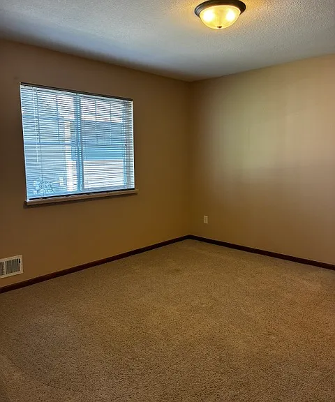 1811 Oban Dr — Photo 12