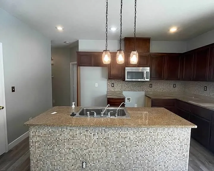 7349 Dolphine Crest Ave — Photo 15