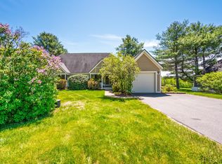 21 Wintercroft Cir #2, Grantham, NH 03753