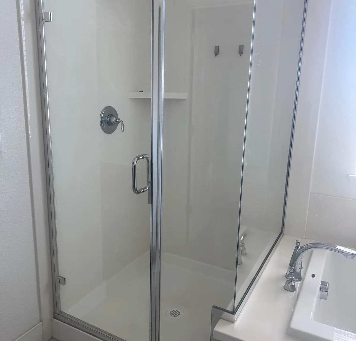4 bed, 2050 sqft, $3,500 — Photo 1