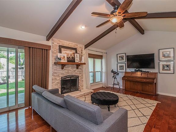 2nd image of 3216 Mossy Oak Ln