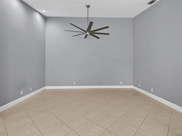9220A Vineland Ct E — Photo 10