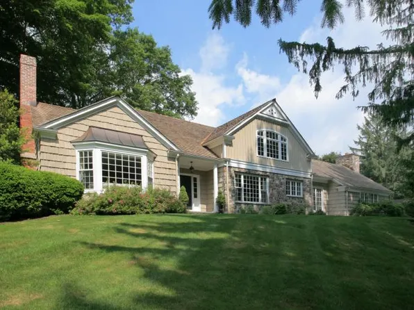 4 Sycamore Pl, Fairfield Twp., NJ 07004
