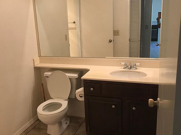 2nd image of 1050 La Tortuga Dr Unit 39