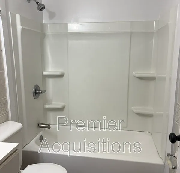2108 Fernwood Pl — Photo 8