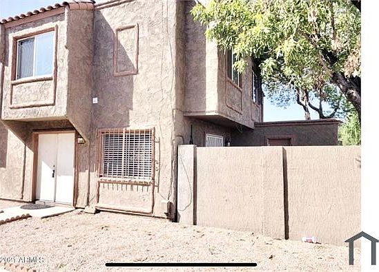 3rd image of 5316 W Lynwood St
