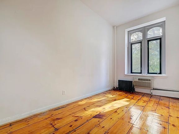 4th image of 106 E 30th St APT 2F