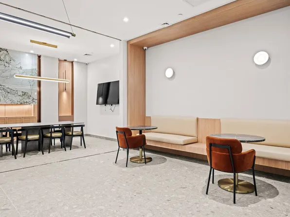 597 Grand Street image 16 of 21