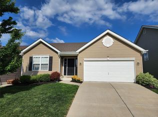 303 Pecan Bluffs Dr, Wentzville, MO 63385