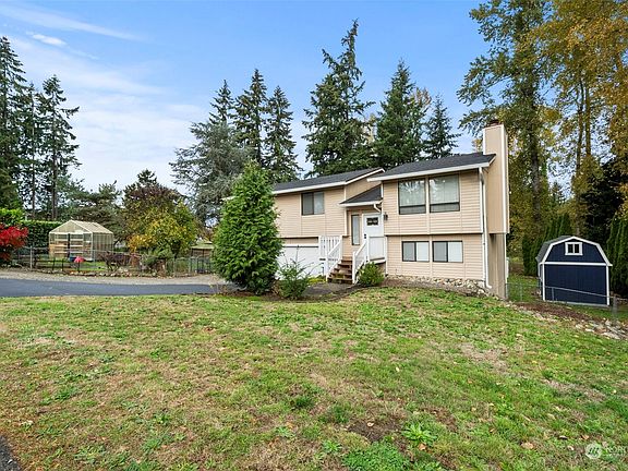 5th image of 9401 157th Street E