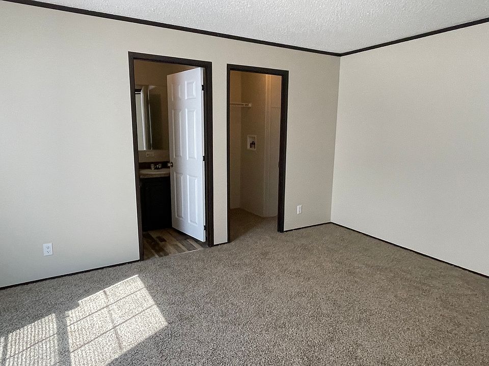 81 Schirra Ave Flushing MI Zillow